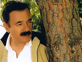 Ferdi Tayfur... 62 YAŞINDA BABA OLDU!