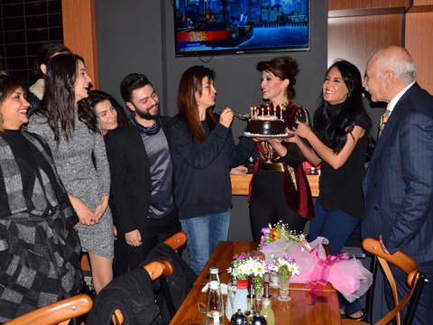 Nilüfer Kurt… STEAK HOUSE’DA DOĞUM GÜNÜ!