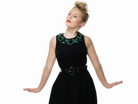 Sirel..."BAK SEN"!.. POP MÜZİĞİNE YENİ BİR SES YENİ BİR YORUM...