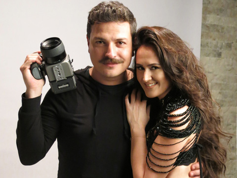 Merve Çaloğlu...YENİ ŞARKIYA  YENİ FOTOĞRAFLAR!..