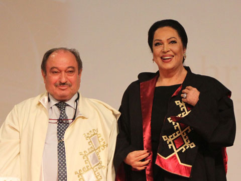 Türkan Şoray... FAHRİ DOKTORA ÜNVANI ALDI!