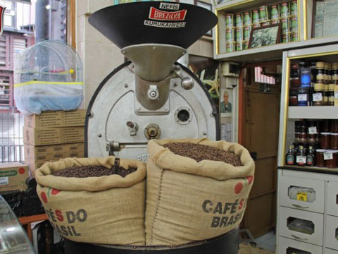 TARİHİ KADIKÖY ÇARŞISI'NDA BİR EFSANE DAHA KAPANIYOR!