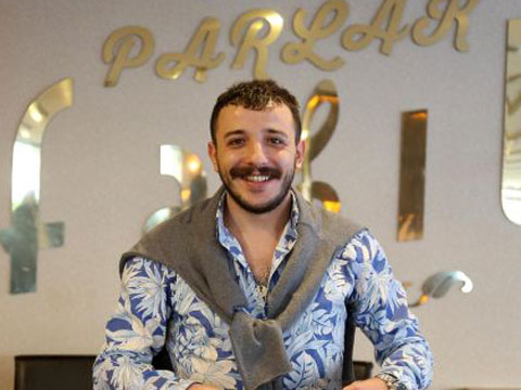 Ahmet Parlak... "İSYAN" DEDİ FENOMEN OLDU! ŞİMDİ DE "USTA" İLE GELİYOR!