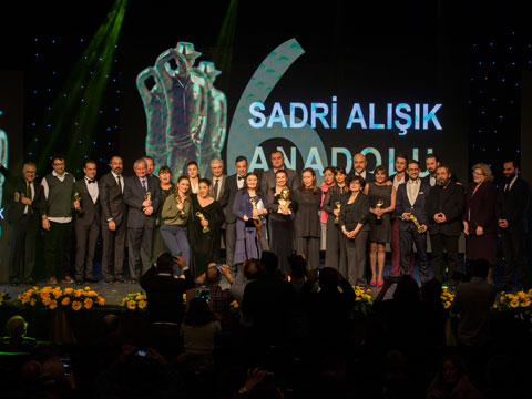6.Sadri Alışık Anadolu Tiyatro Oyuncu Ödülleri... SAHİPLERİNİ BULDU!