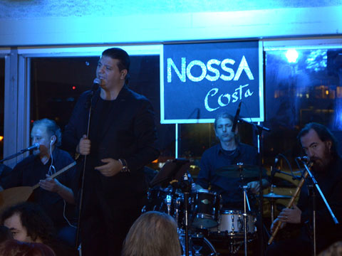 Kubat... YENİ ŞARKISINI YOĞUN İSTEK ÜZERİNE ÜÇ KEZ SÖYLEDİ!