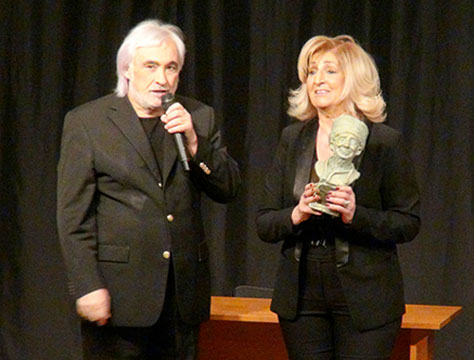 Nejat Uygur... 'İSMAİL DÜMBÜLLÜ ÖDÜLÜ'NE DEĞER BULUNDU!