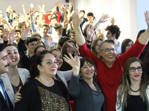 Işıl Yücesoy... DENEYİMLERİNİ GENÇLERLE PAYLAŞTI!