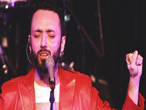 Mabel Matiz...FARKLI BİR YORUM FARKLI BİR KONSER!..