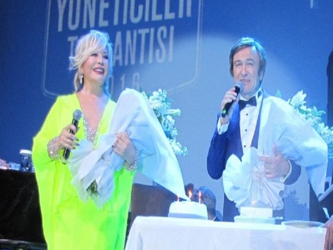 Erol Evgin...EMEL SAYIN'DAN DOĞUM GÜNÜ SÜRPRİZİ!..