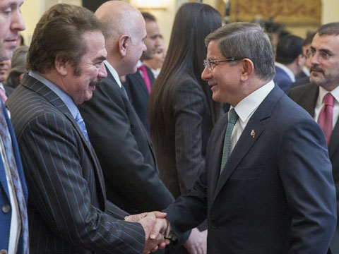 Orhan Gencebay... TELİF YASASI İÇİN CAN ALICI SÖZLER!