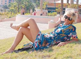 Ayşe Arman...  "KOCAMLA ÇILGINLIKLAR, KÜÇÜK SAPIKLIKLAR YAPIYORUZ!..."