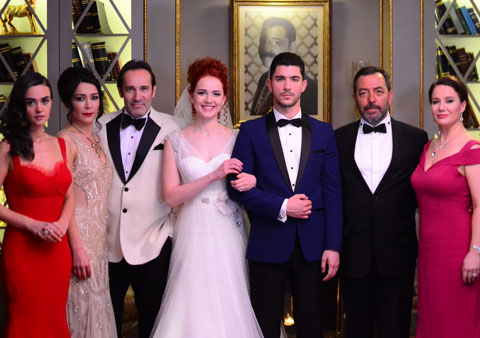 Kalbim Yangın Yeri... İKİ KARDEŞ AYNI ADAMA AŞIK!