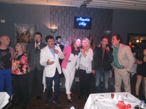 Ahmet Selçuk İlkan...ANADOLU YAKASI'NDA SANATÇILAR FASLI! !