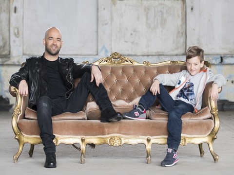 Murat-Erem Evgin...BABA OĞULDAN AYNI POZ!..