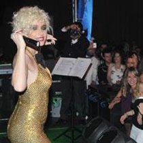 Gülşen... "HEM SEKSİYİM, HEM AKILLIYIM"!..