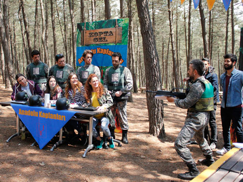 Aşk Yeniden... AŞIKLAR YARIŞMADA!