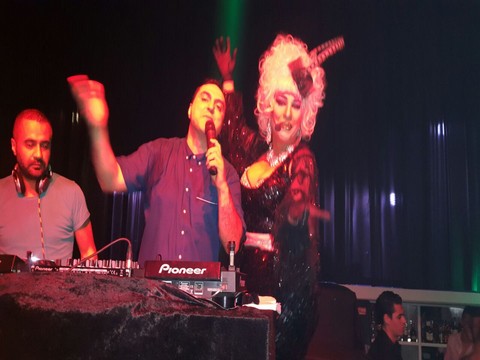 Matmazel Coco...ARTO'NUN SİVRİ DİLİNDEN O DA NASİBİNİ ALDI!..