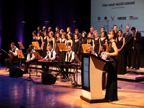 BEDAŞ ÇALIŞANLARI, "HAYATI AYDINLAT" PROJESİ İÇİN SAHNEYE ÇIKTI‏!..