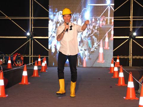 Sinan Akçıl... 'HAYRANLARIM BABA OLMAMI İSTEMİYOR!'