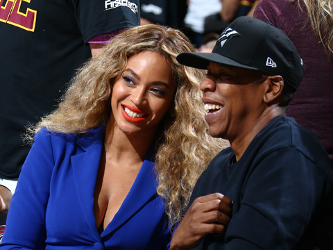 Beyonce... EŞİ JAY-Z İLE NBA FİNAL KEYFİ!