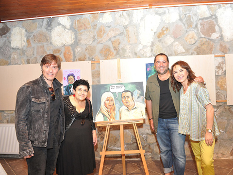 Demet Akbağ ile Çok Aramızda... ATA DEMİRER'E SERGİ ŞAKASI!