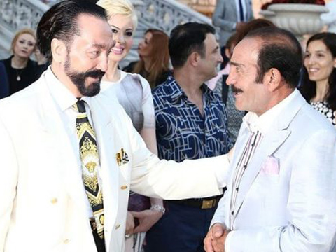 Adnan Oktar... TÜRKİYE'NİN RENKLERİNİ İFTARDA BULUŞTURDU!