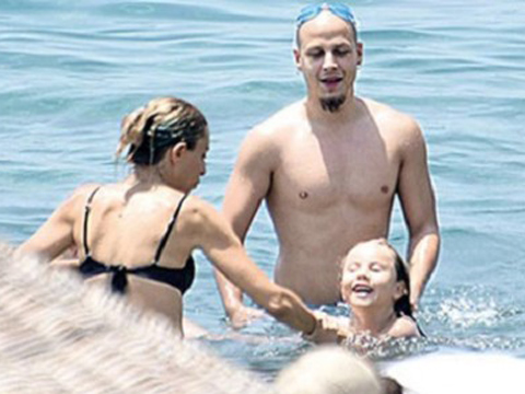 Zeynep Casalini - Ufuk Dinçer... AŞIKLAR BODRUM'DA!