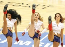 BOXER DERGİSİ "EFES KIZLARI"NIN SOYUNMA ODASINA GİRDİ...