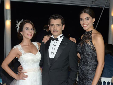 Gaye Turgut... ÜNLÜ İSİMLERİN NİKÂH ŞAHİDİ OLDU!