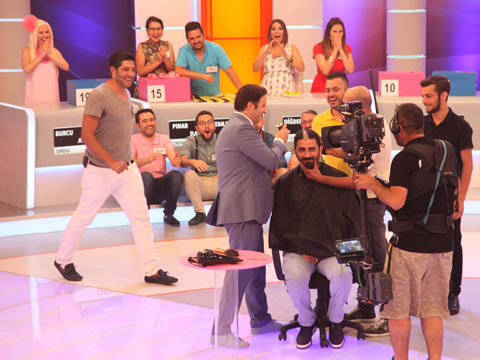 Var Mısınız Yok Musunuz... KUTUSUNU TAHMİN EDEMEDİ, SAÇINDAN OLDU!