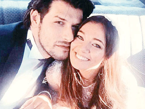 Fırat Albayram - Ceyda Kasabalı... EVLENDİLER!