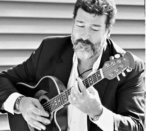 Erdinç Erişmiş... 16 YIL SONRA ALBÜM ÇIKARDI, KAYAHAN'A İTHAF ETTİ!