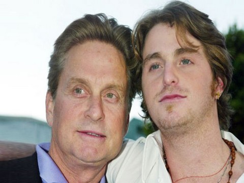 Michael Douglas...OĞLU, 6 YIL ARADAN SONRA ÖZGÜRLÜĞÜNE KAVUŞTU!..