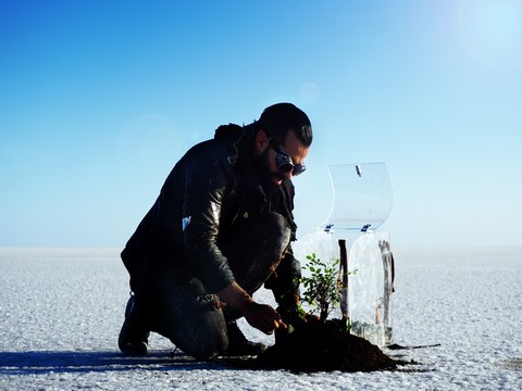 Gökhan Türkmen...KÜRESEL ISINMAYA KARŞI TUZ GÖLÜ'NDE YENİ KLİP!..