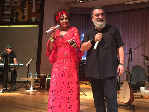 Nükhet Duru - Soner Olgun... DOST MUHABBETİ İZMİR'DE!