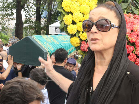 Belkıs Akkale... AĞABEYİNİ TOPRAĞA VERDİ...