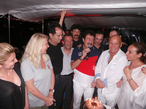 Mehmet - Zühre Dalmaz... ÇİFTE KUTLAMA!