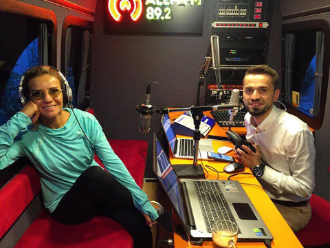 Esra Erol Özbir... OĞLUYLA CANLI YAYINA KATILDI, EKRANA DÖNÜŞ TARİHİNİ VERDİ!