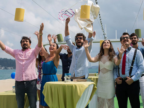 Seviyor Sevmiyor... BÜYÜK SÜRPRİZ GERÇEKLEŞİYOR