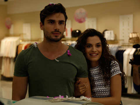 Gülümse Yeter... SARP BİR SEÇİM YAPMAK ZORUNDADIR!