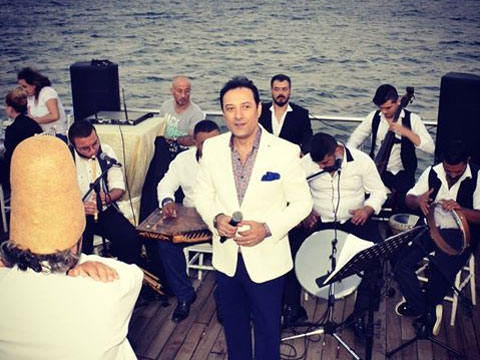 Ayhan Aşan... BAYRAM'DA BODRUM VİEW OTEL'DE SAHNE ALIYOR!