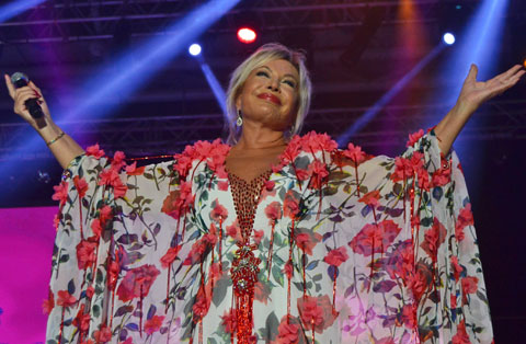 Emel Sayın...CEMAL REŞİT REY'DE "MAKAM ZAMANI"!.