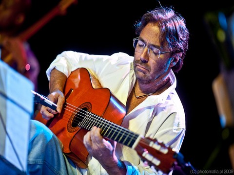 Al Di Meola... GİTAR VİRTİÖZÜ, İSTANBUL'A GELİYOR!..