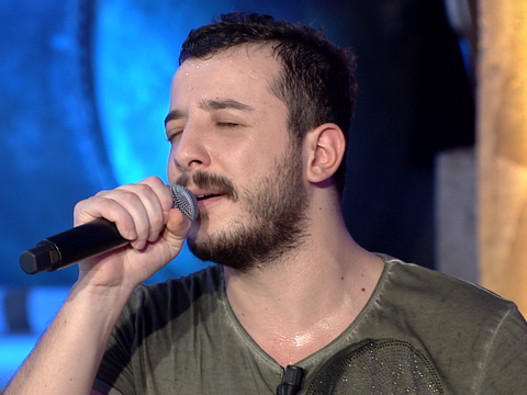 Ahmet Parlak..."EBRU GÜNDEŞ İLE YAPTIĞIM DÜET 10 MİLYON İZLENDİ"!..