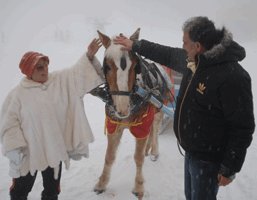 Safiye Soyman-Faik Öztürk... KARLAR ARASINDA AŞK TAZELEDİLER!