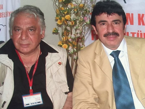 Ahmet Selçuk İlkan... AĞABEYİNİ KAYBETTİ!