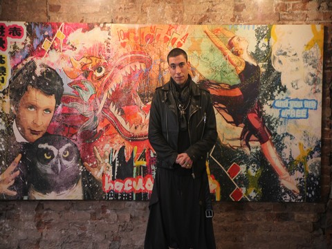 Can Bonomo...RESİMLERİNİ ORTAKÖY YETİMHANESİ'NDE SERGİLEDİ!..