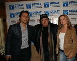 Albano..."İSTANBUL EVİM GİBİ"!