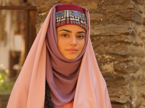 Ceren Kaplakarslan...OYUNCULUKTA İDDİALI!..