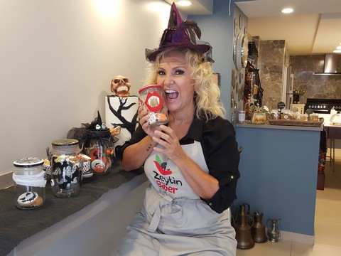 Zeliha Sunal...TATLI TATLI KORKUTACAK!..